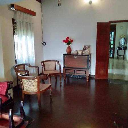 Lidwins Inn 15 Minutes To The Airport Negombo Eksteriør bilde