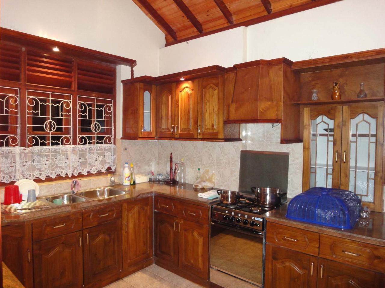 Lidwins Inn 15 Minutes To The Airport Negombo Eksteriør bilde