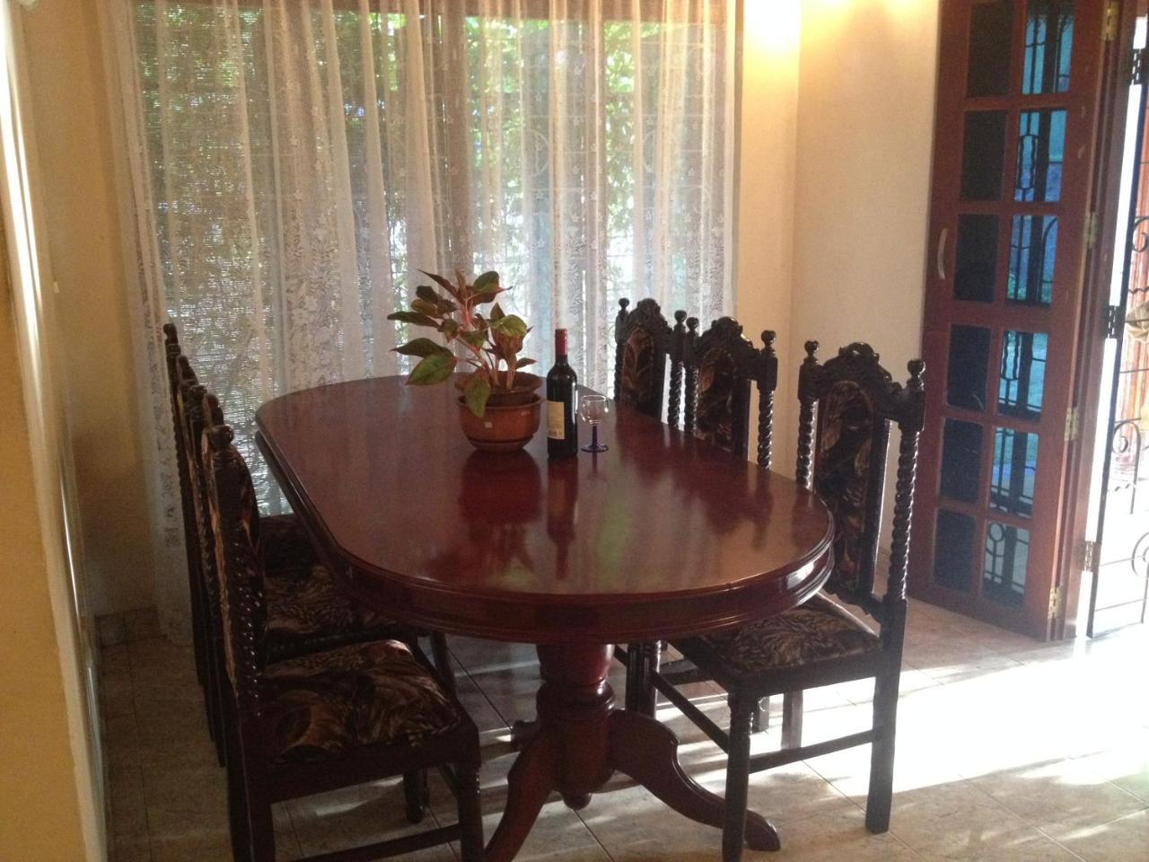 Lidwins Inn 15 Minutes To The Airport Negombo Eksteriør bilde